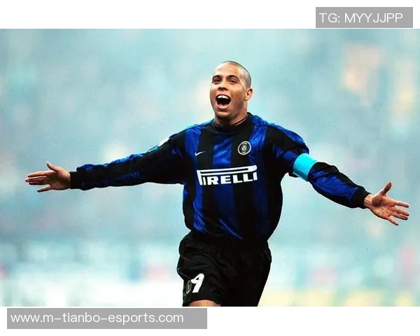 罗纳尔多在欧冠足球赛场上的传奇表现与辉煌成就回顾